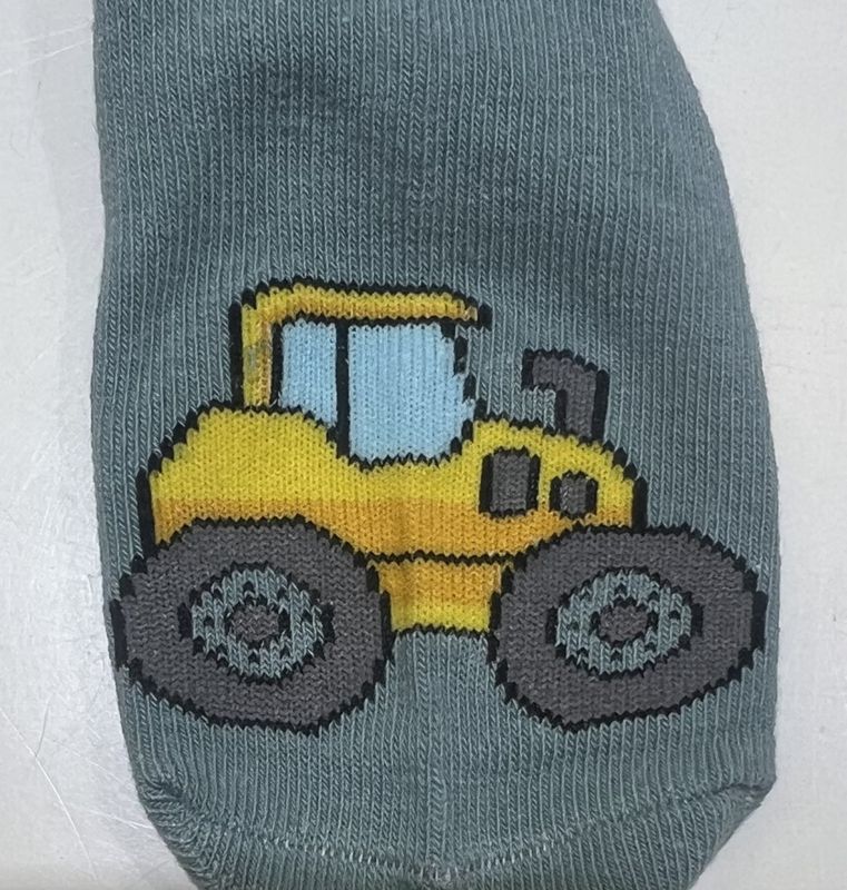 Wiges, 3-pk antisklisokker med traktor og gravemaskin
